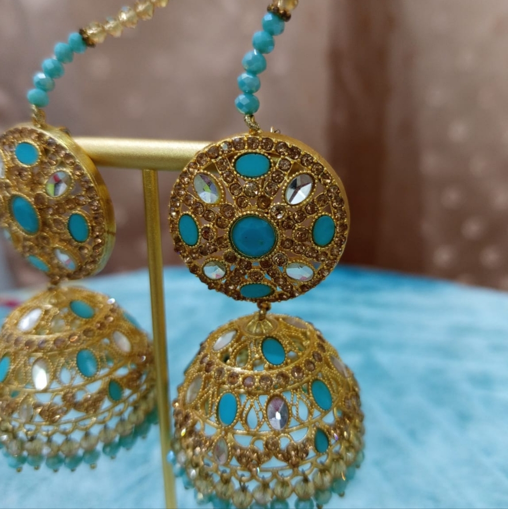 Stunning light blue Kundan style Jhumkas earrings w/ champagne crystal stones - Picture 3 of 3